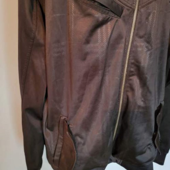 Jacket - Picture 3 of 5